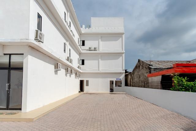 Cover Image for OYO 2895 Paranginan Residence