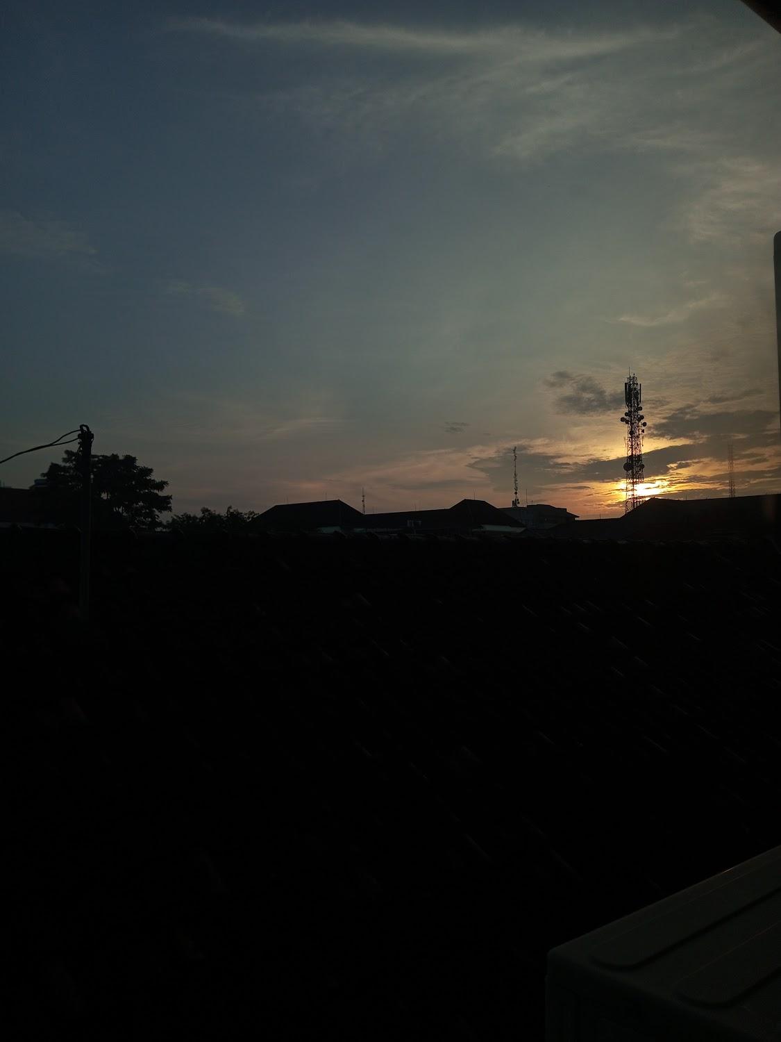 Cover Image for RedDoorz near Solo Balapan Station 2