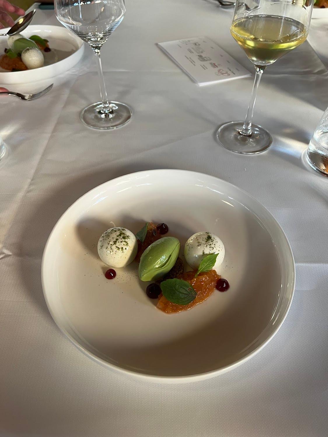 Cover Image for Storchen Schmidhofen - Restaurant Hotel