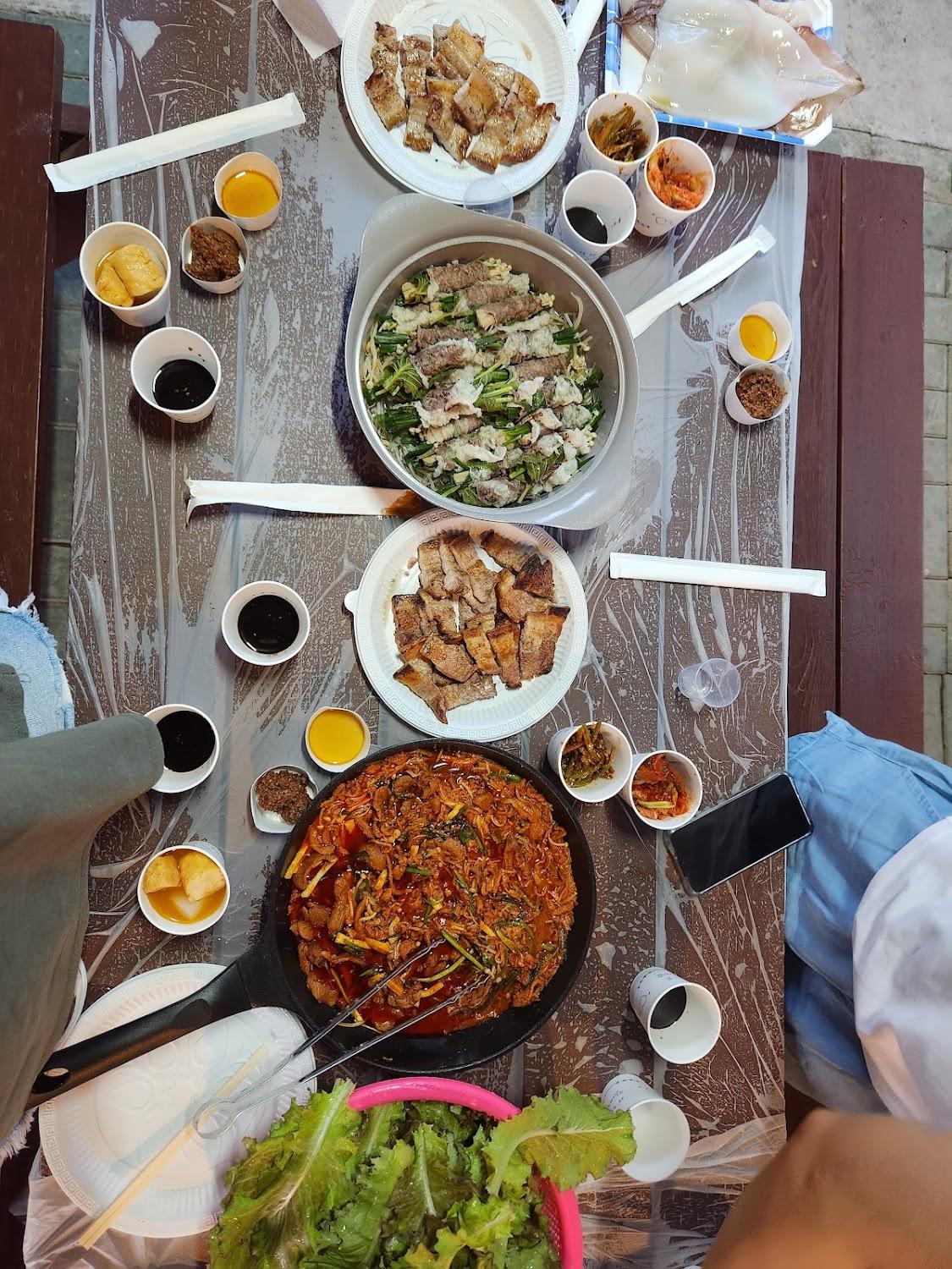 Cover Image for 필하우스