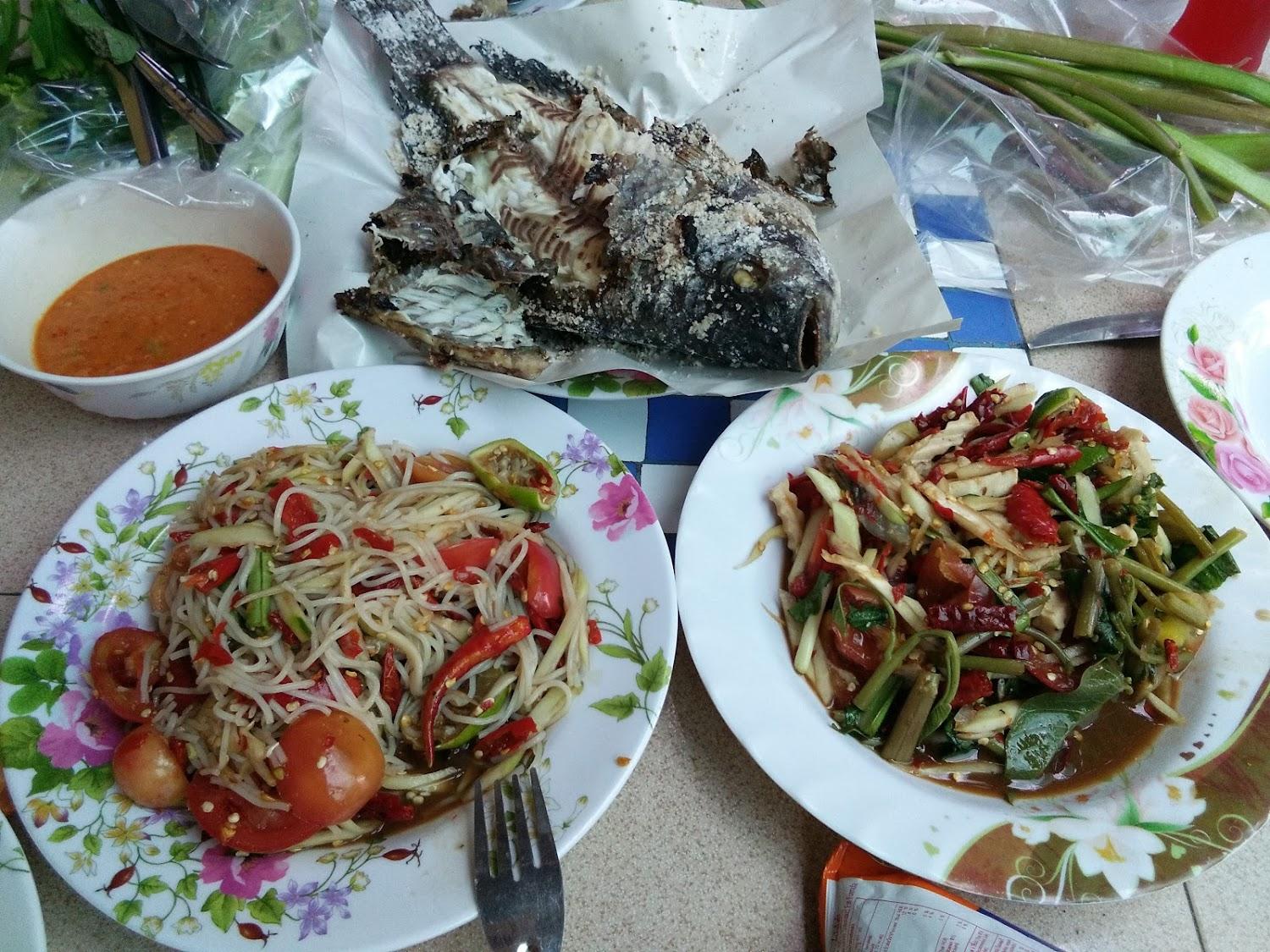Cover Image for เพื่อนรีสอร์ท1