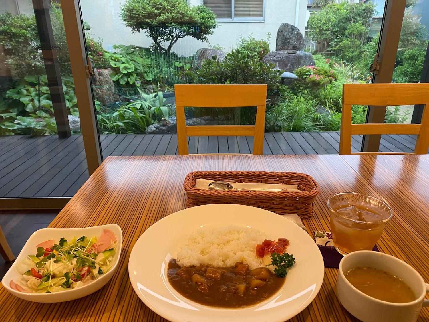 Cover Image for カフェと御宿まほろば