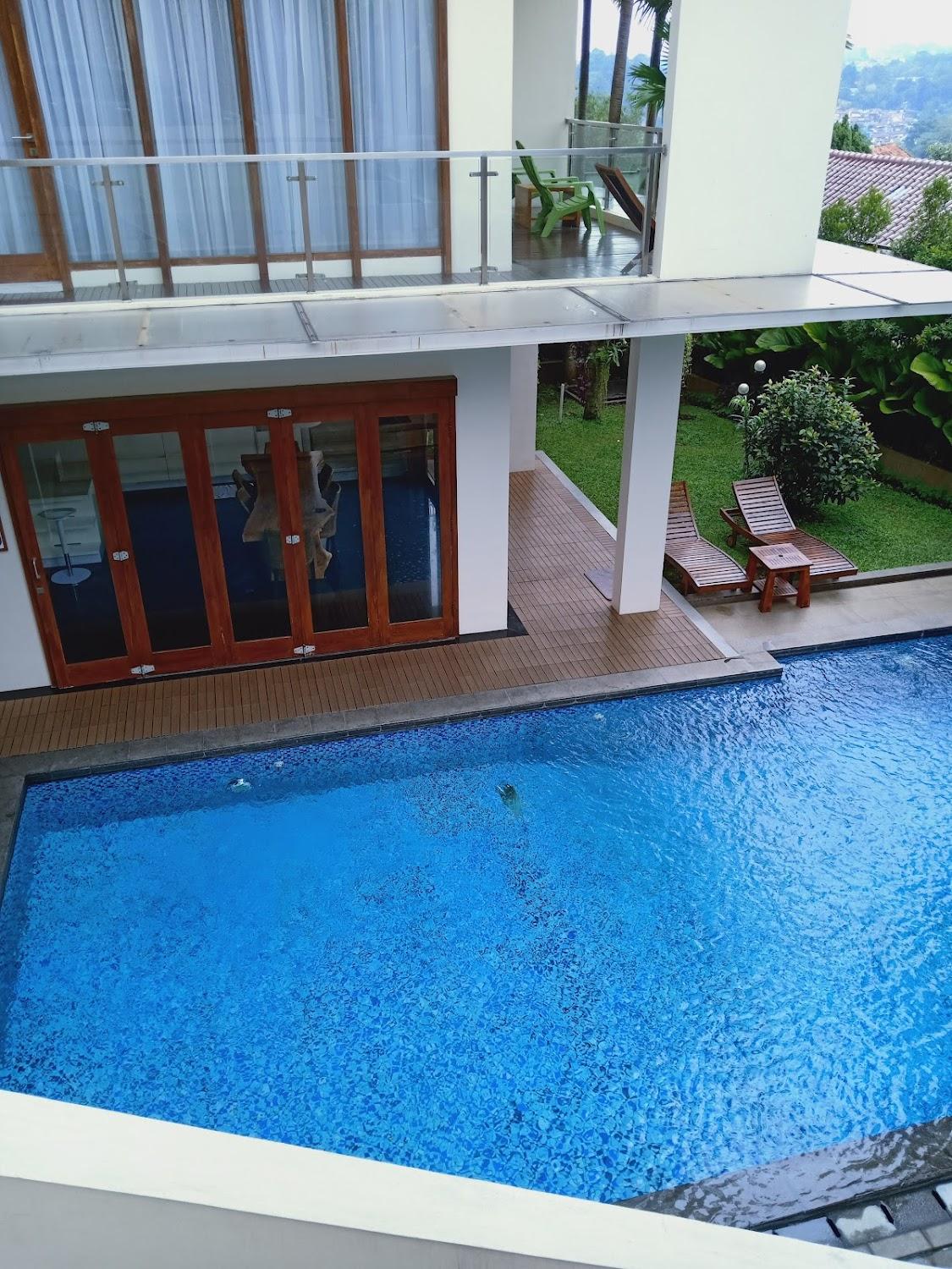Cover Image for The Bukit Dago Palace 22