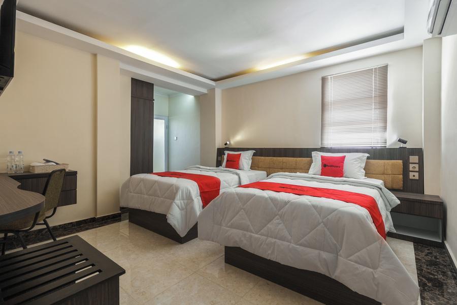 Cover Image for RedDoorz Plus @ Boulevard Panakkukang