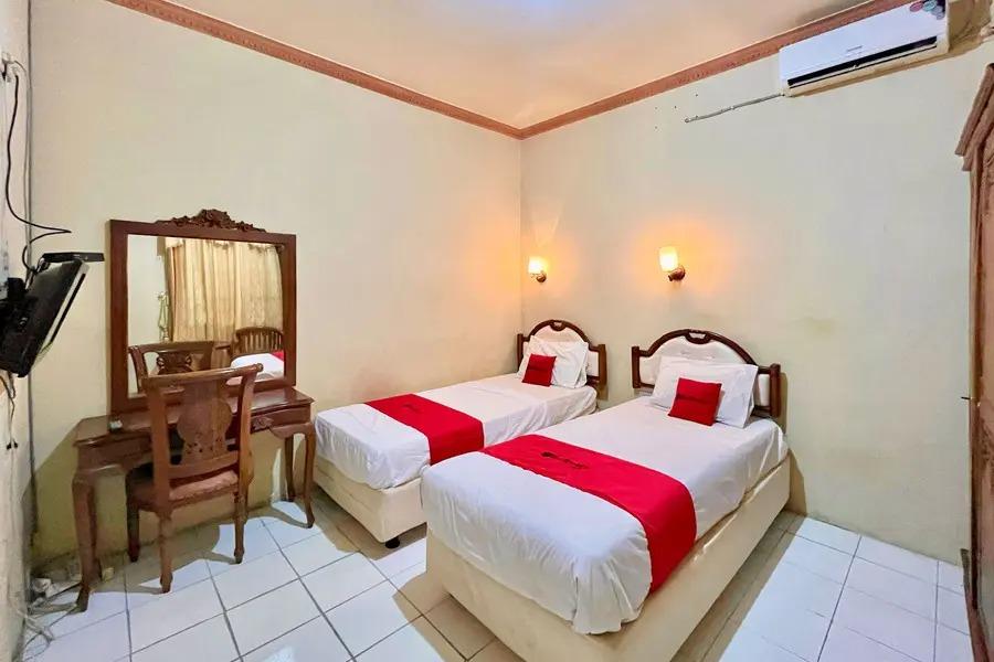 Cover Image for RedDoorz @ Hotel Madani Syariah Lempuyangan