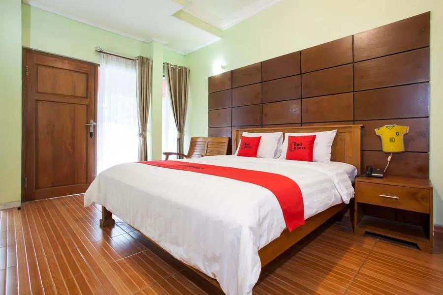 Cover Image for RedDoorz near Juanda International Airport