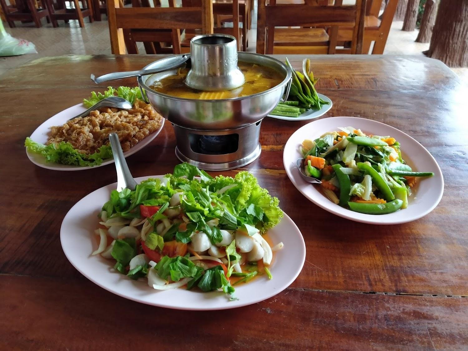Cover Image for เพ็ชรมีรีสอร์ท​ & พูลวิลล่า