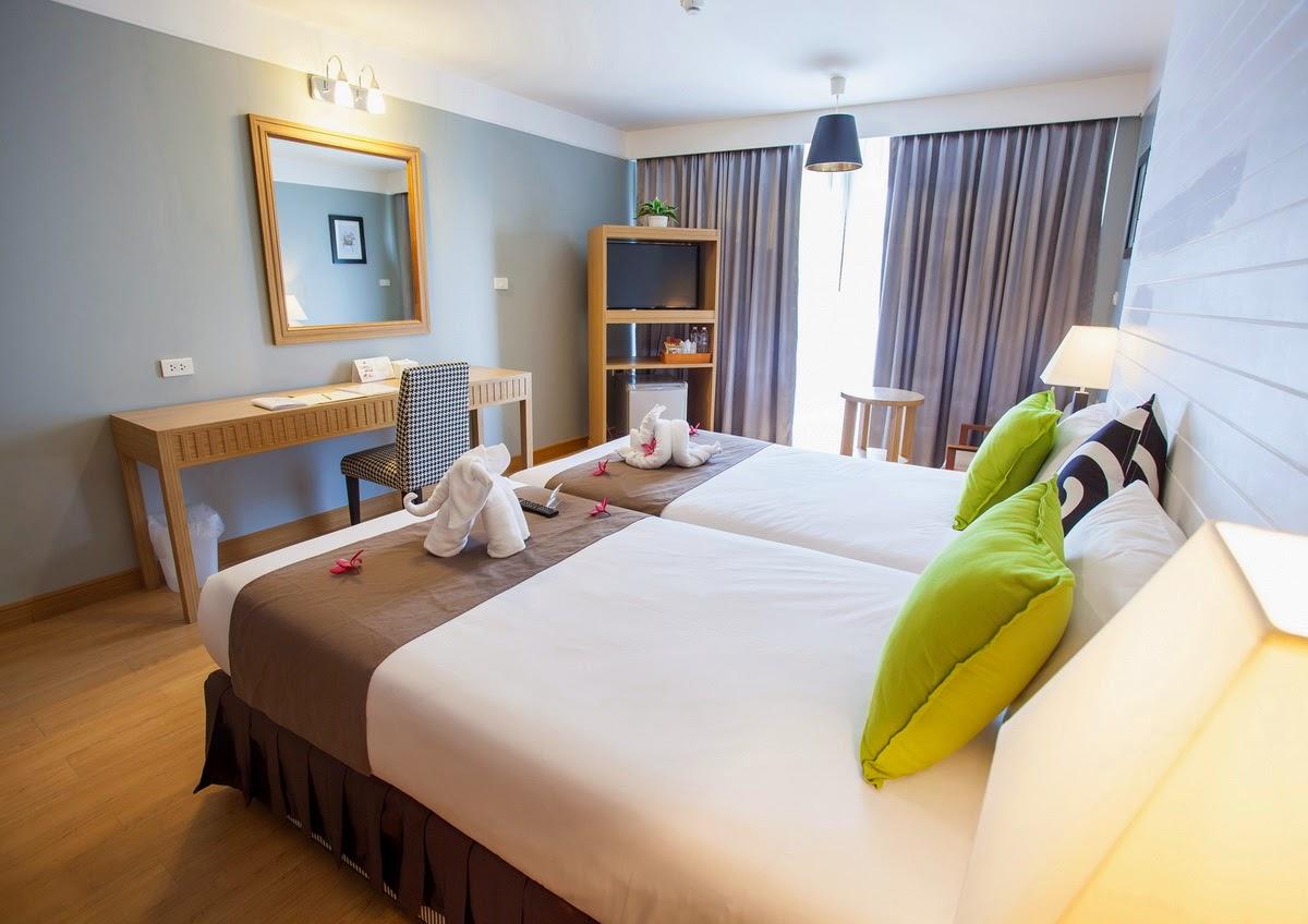 Cover Image for Paradise Hotel