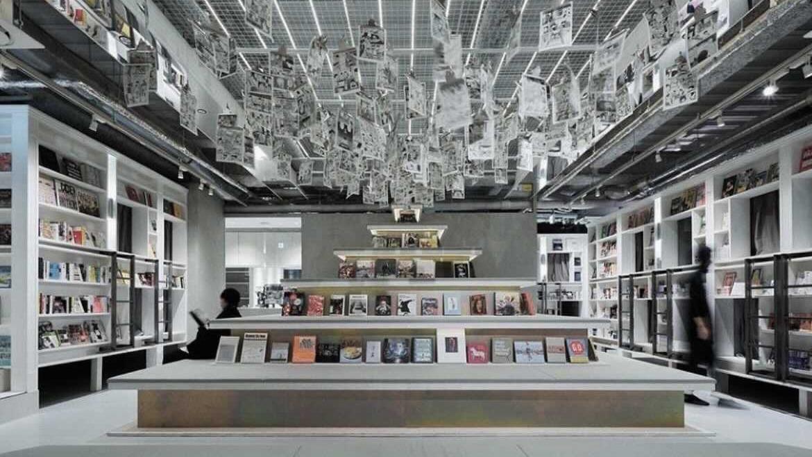Cover Image for Book and bed Tokyo Shinsaibashi