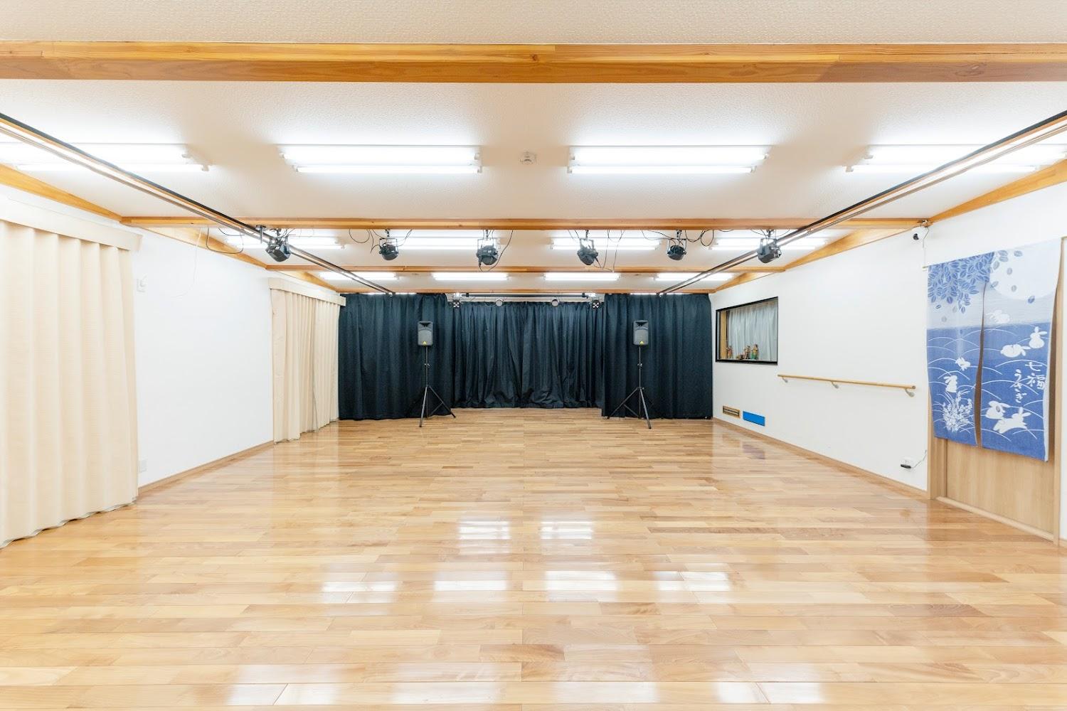 Cover Image for Multipurpose Studio Tsukitoen
