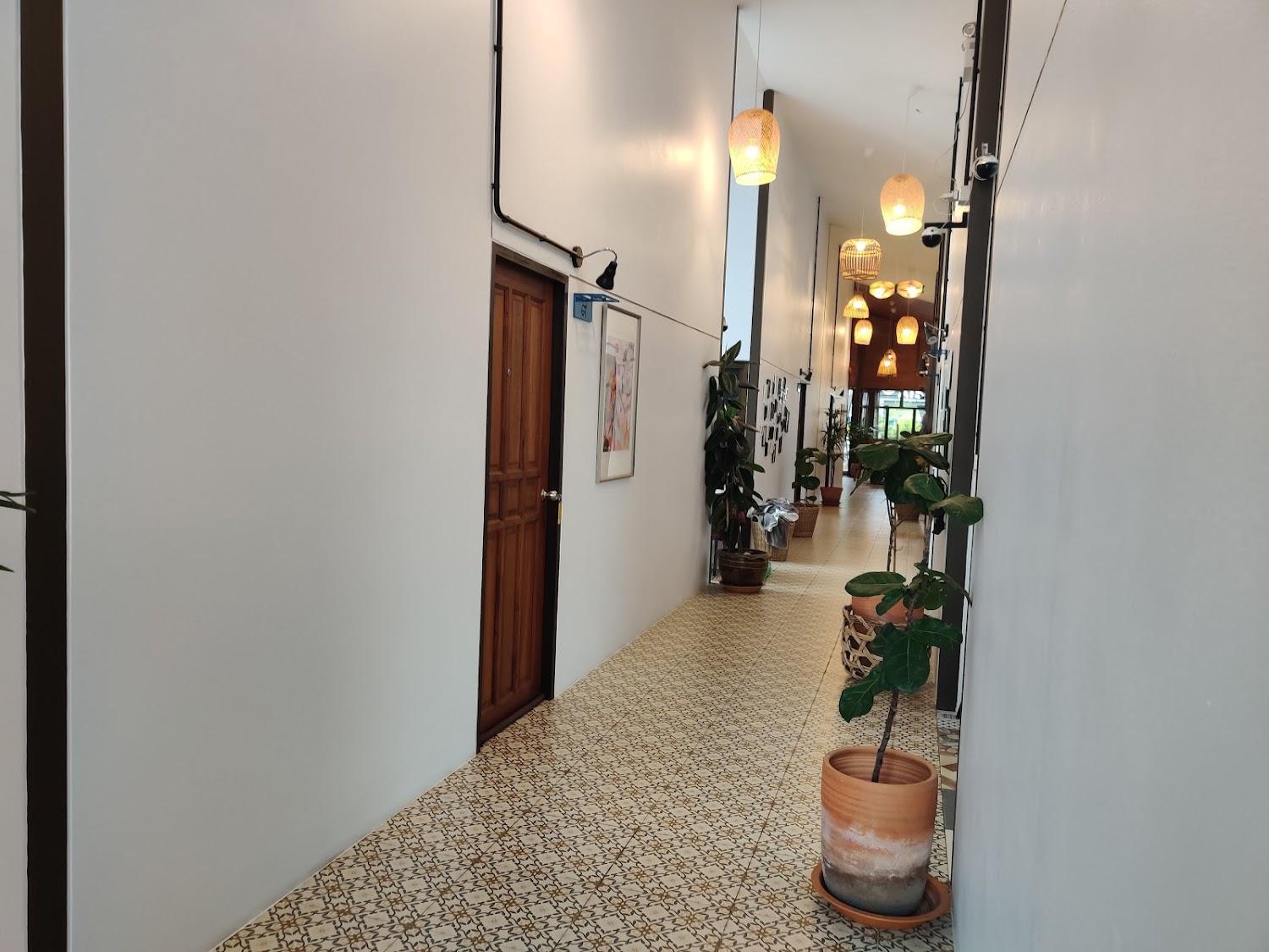 Cover Image for The Minitel Hotel_Bangsaphan