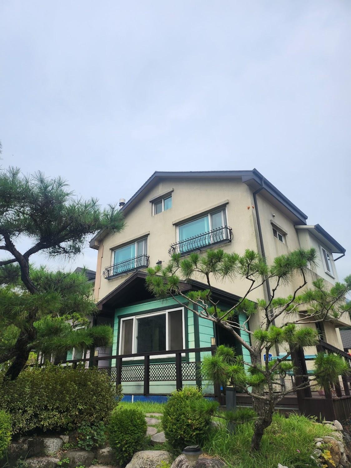 Cover Image for 가평 메이플인 단체펜션