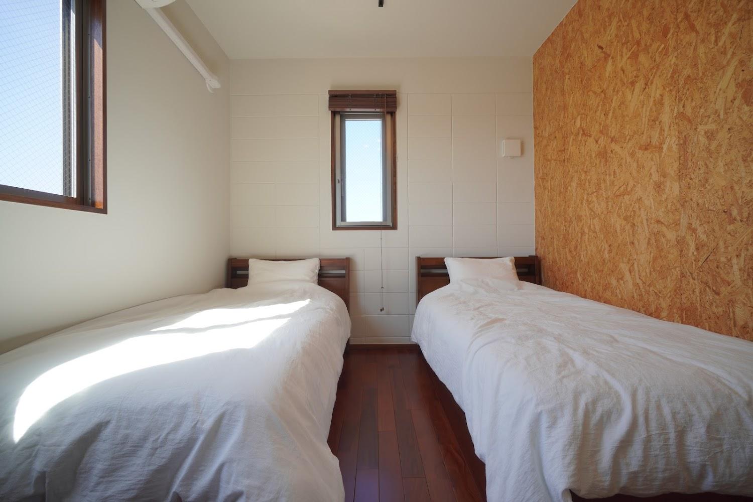 Cover Image for CONDO YUMANGI