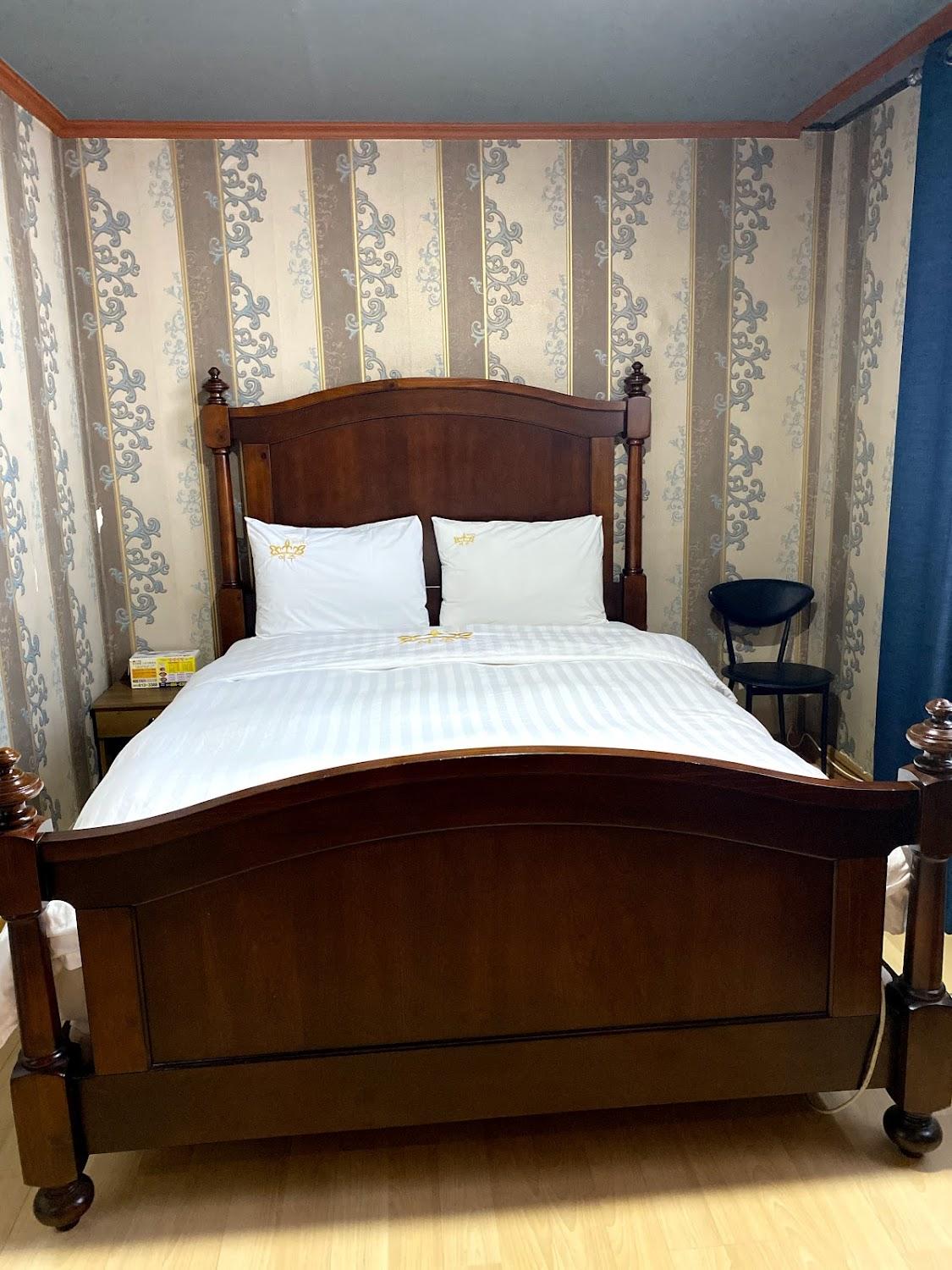 Cover Image for 여주모텔