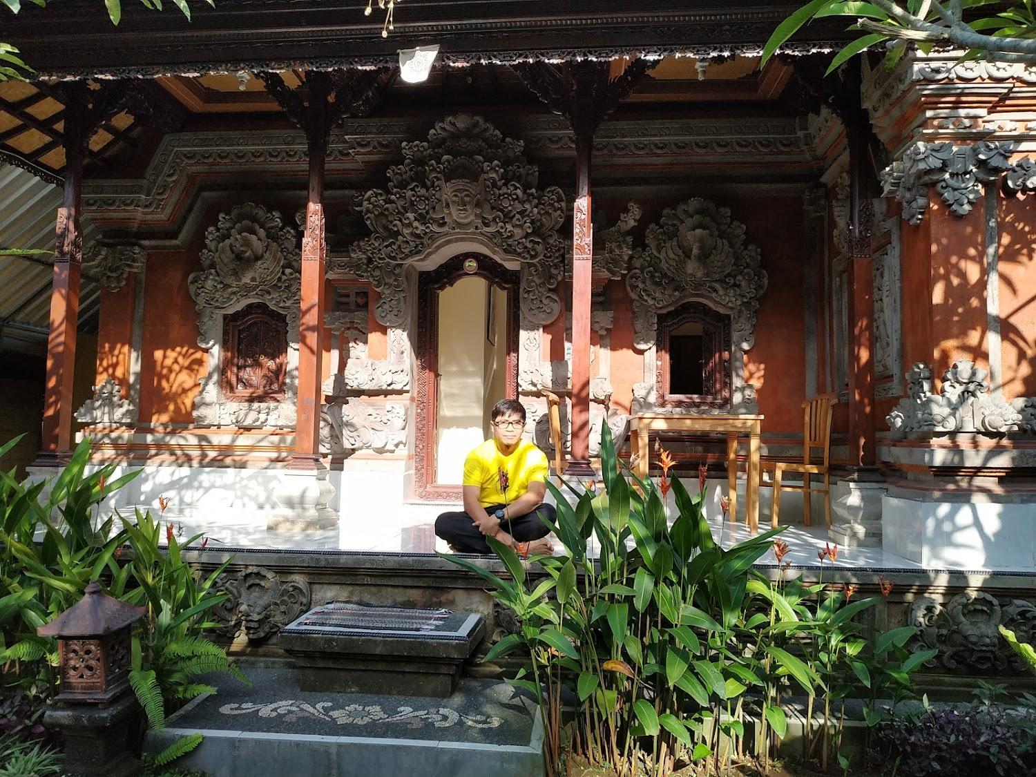 Cover Image for Bali Local Family