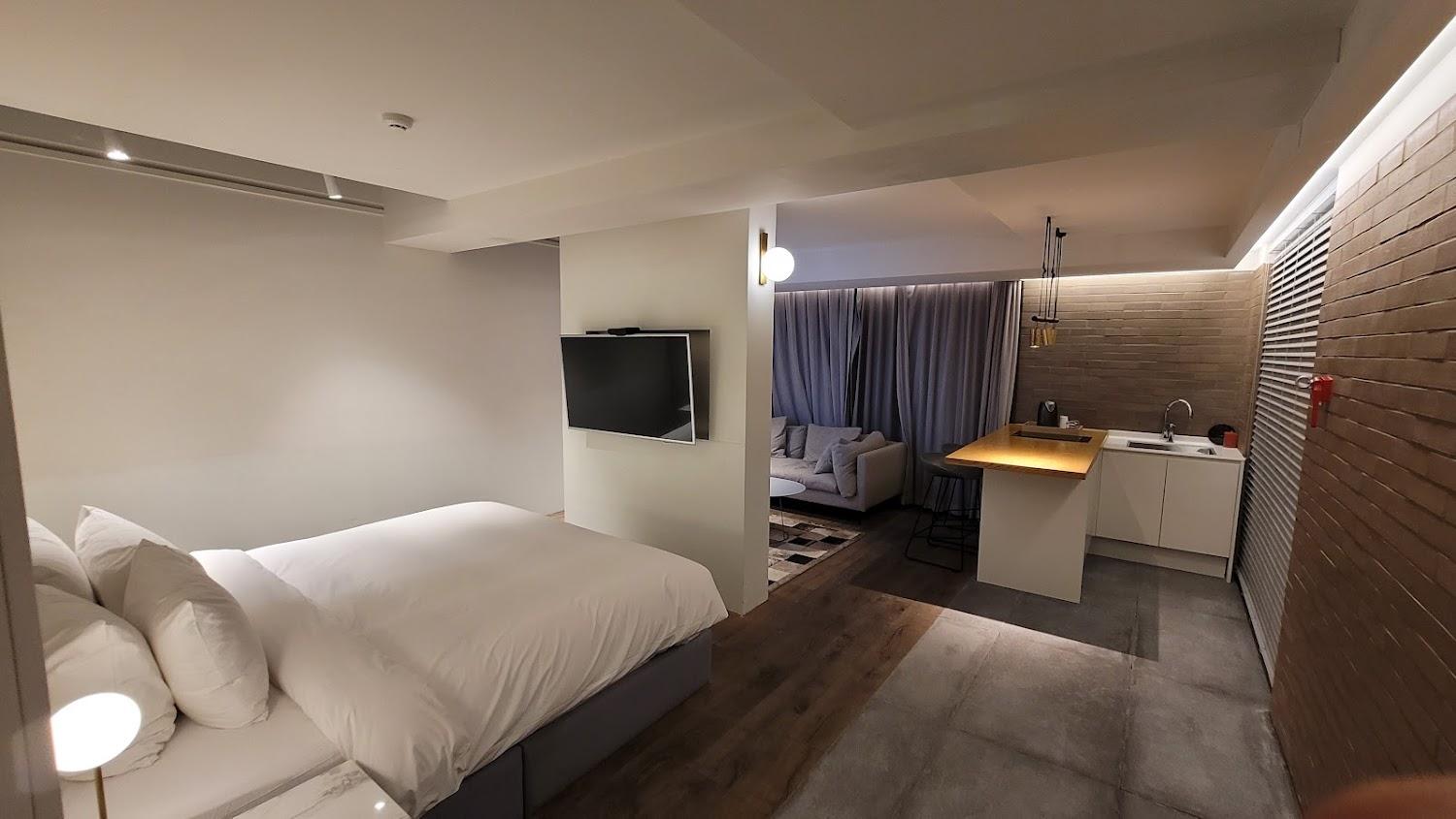 Cover Image for Hotel Cont