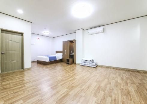 Cover Image for 강릉현대모텔