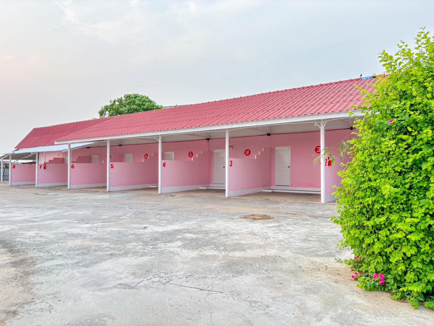Cover Image for โรงแรม เลิฟอินน์