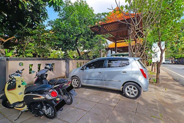 Cover Image for OYO 92753 D'uma Residence & Hostel