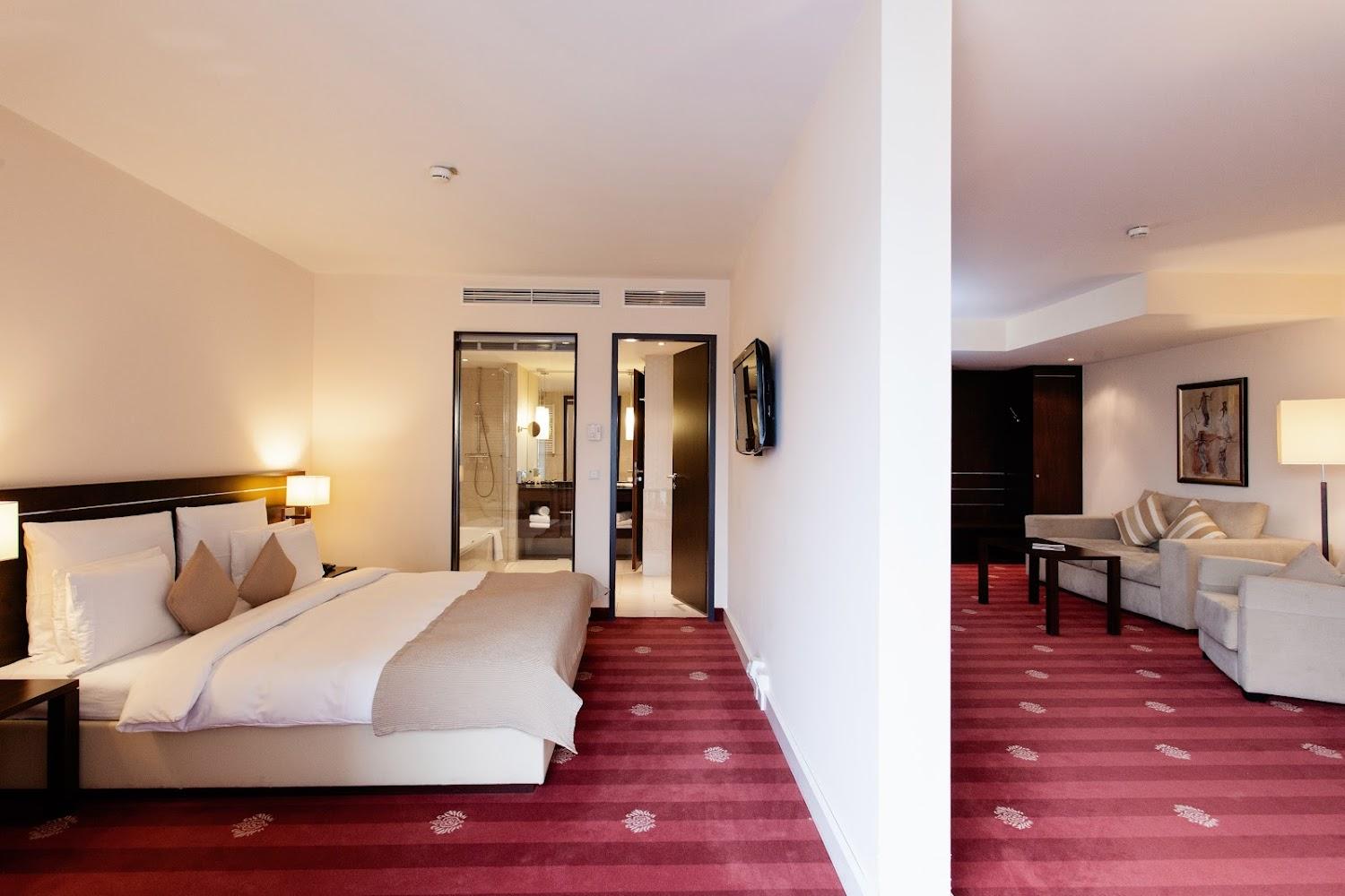 Cover Image for Hotel Vier Jahreszeiten Starnberg