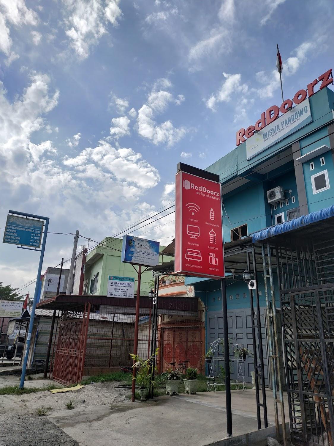Cover Image for Hotel Pandowo Syariah Batubara