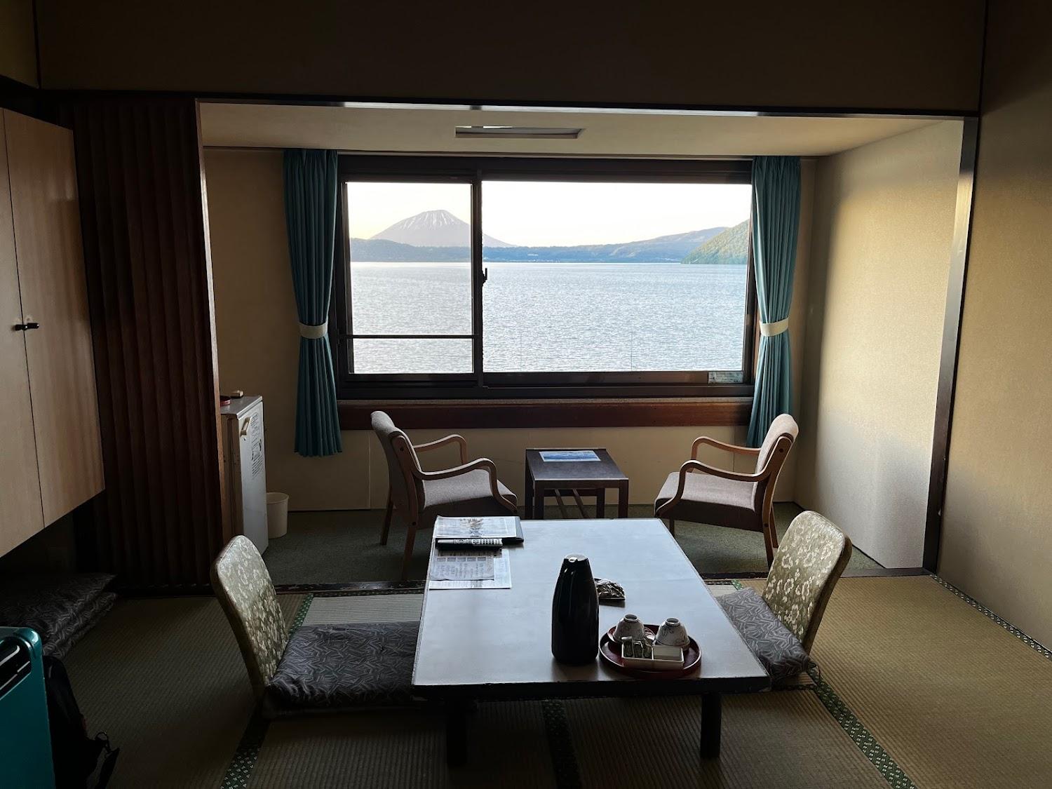Cover Image for Toya Kanko Hotel