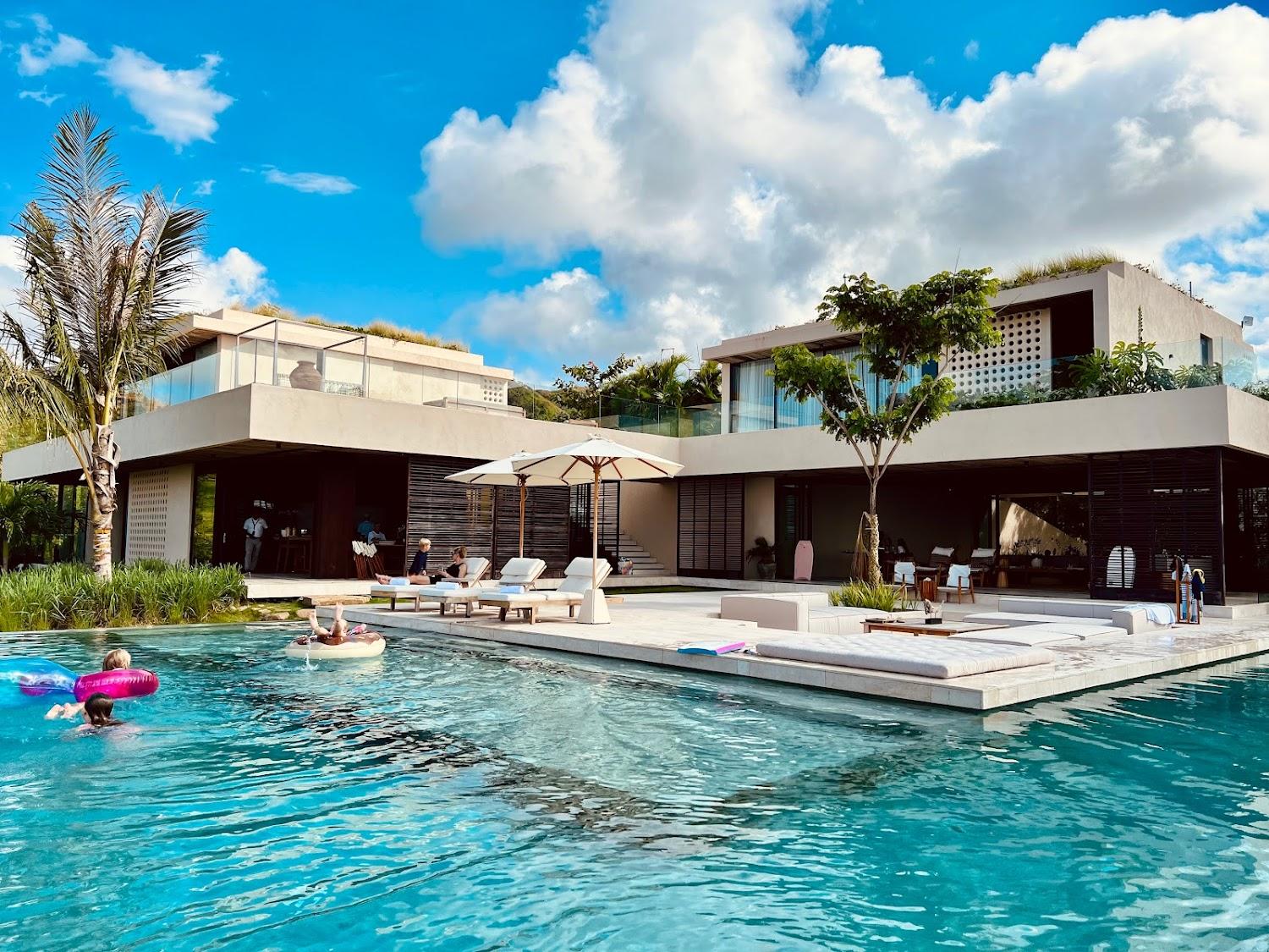 Cover Image for Villa Solah