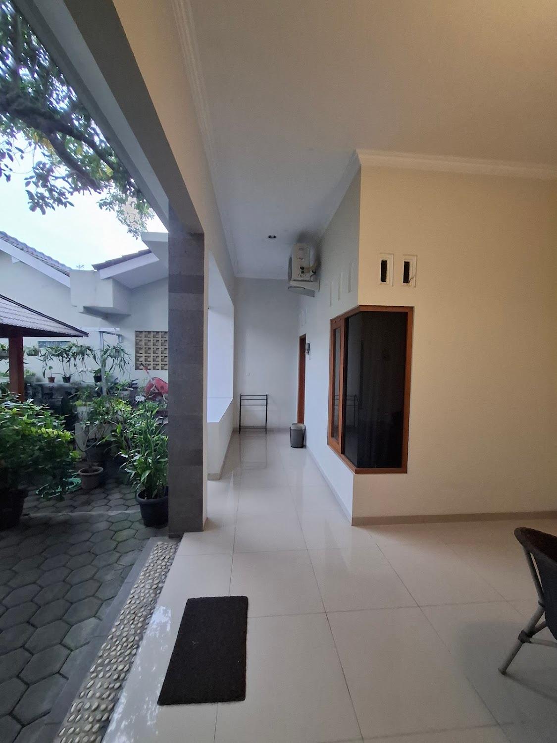 Cover Image for De'Russen Guesthouse Syariah
