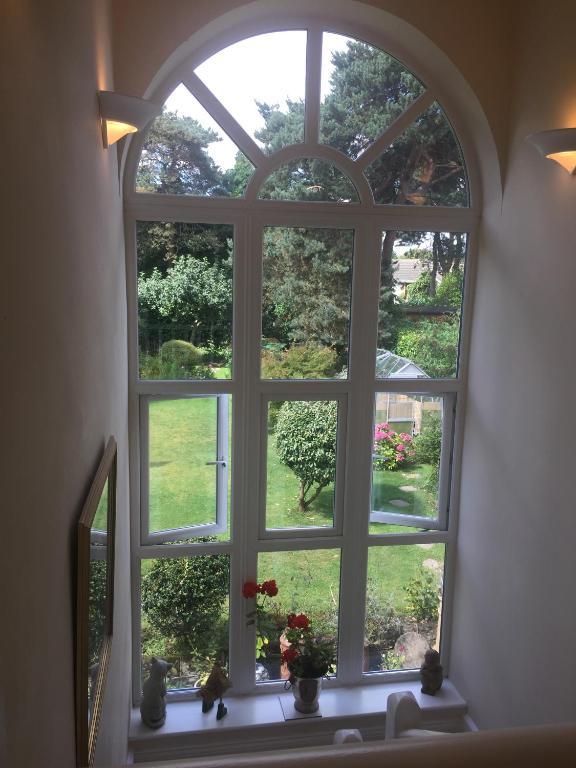 Cover Image for Heatherdene House