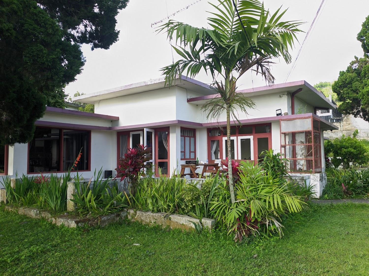 Cover Image for Villa Pakis Height