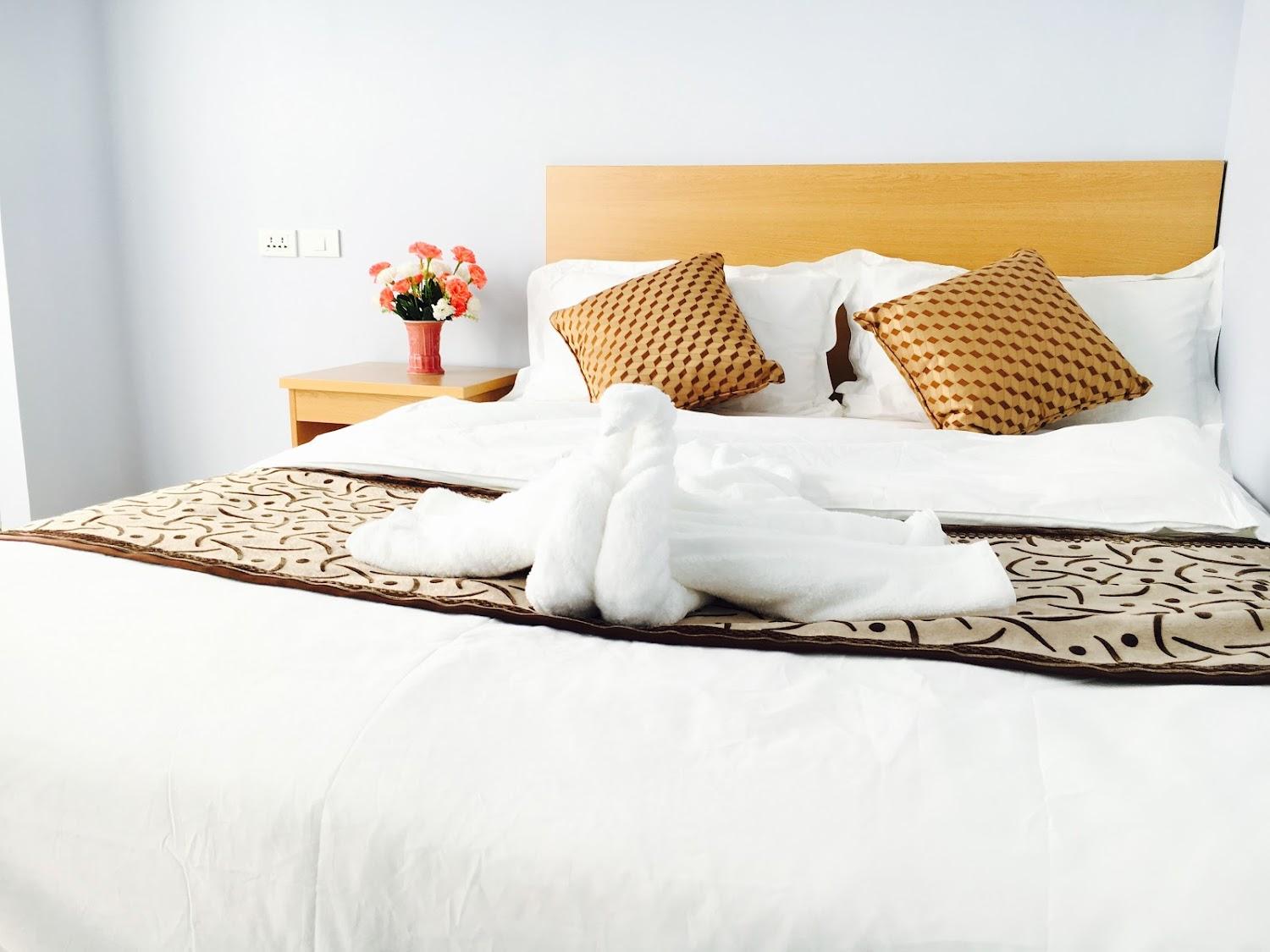 Cover Image for 99hotel