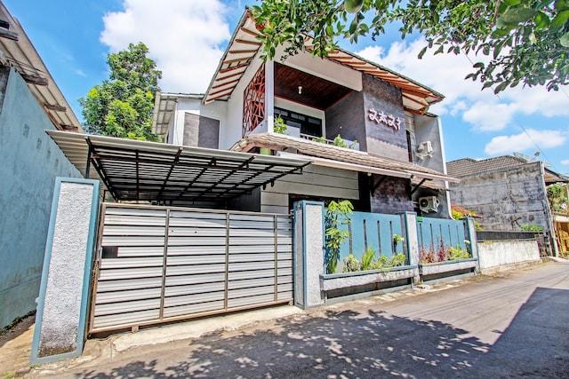 Cover Image for OYO Life 92575 Zazi Homestay
