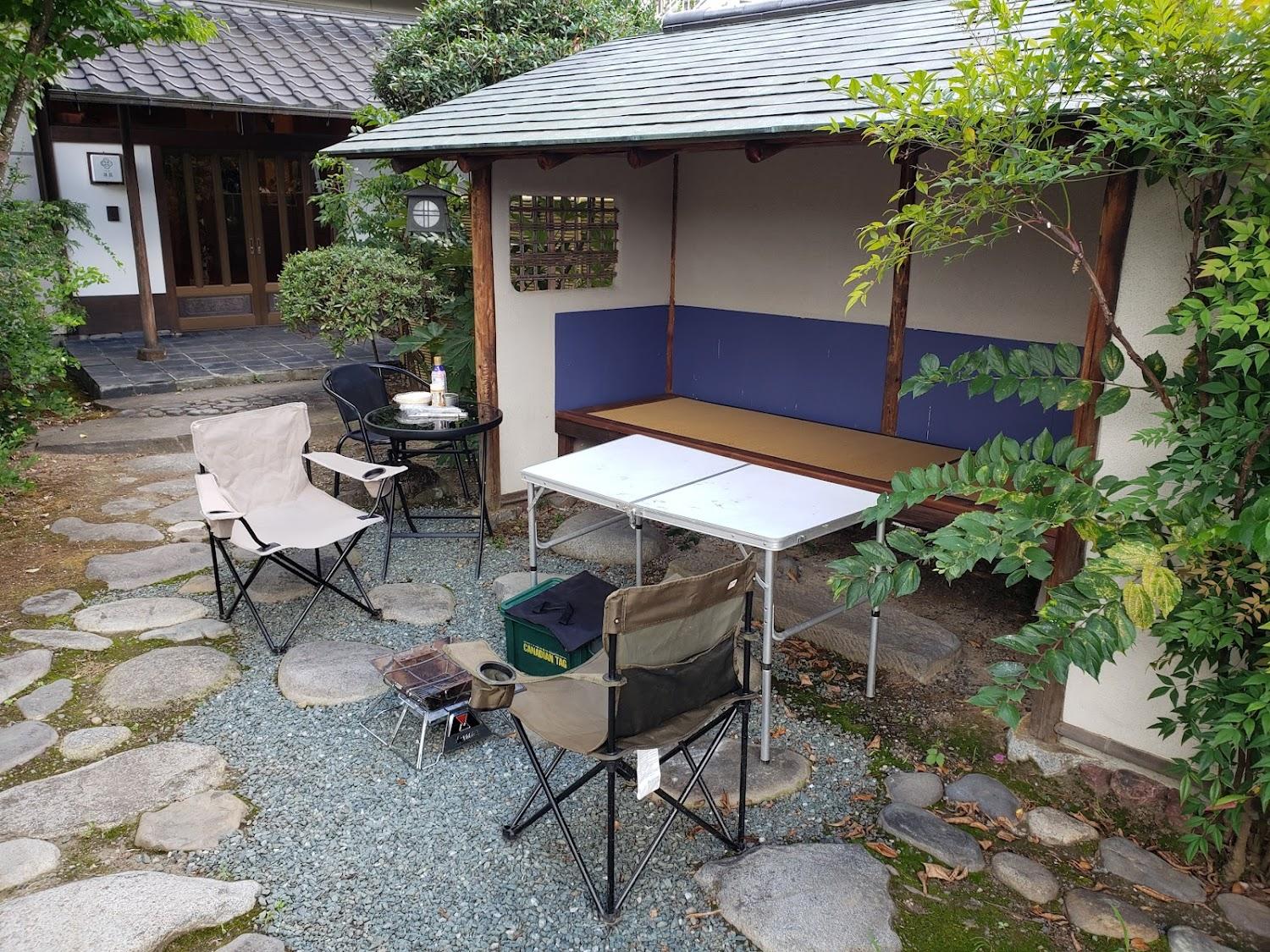 Cover Image for 貸切温泉風呂付 ゲストハウス璃洛（りらく） 【団体貸切有・フリースペース・カフェ 石和温泉郷】