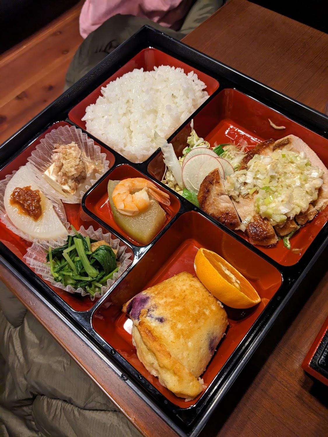 Cover Image for GUEST HOUSE KUMANOYASAI