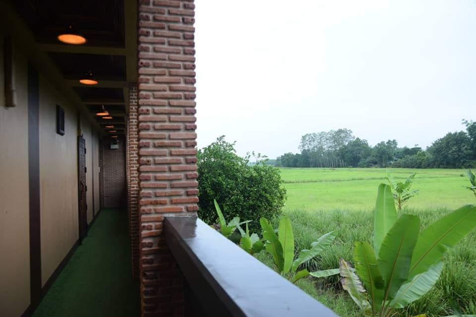 Cover Image for โรงแรมร่มไม้ @โฮม ปราจีนบุรี