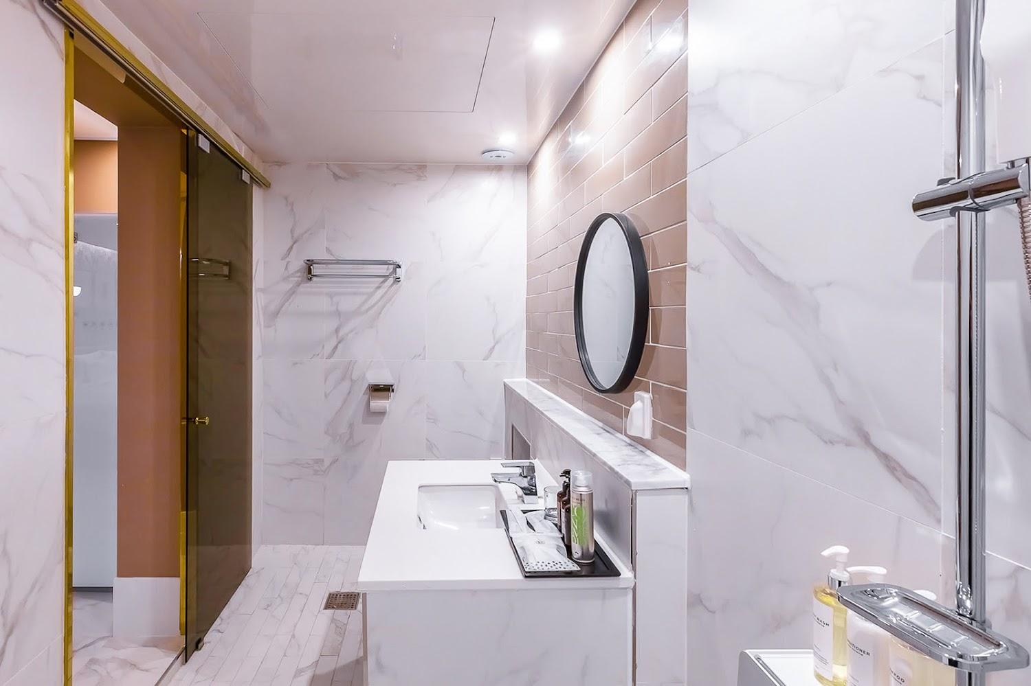 Cover Image for Brown Dot Hotel Sasang Renecite
