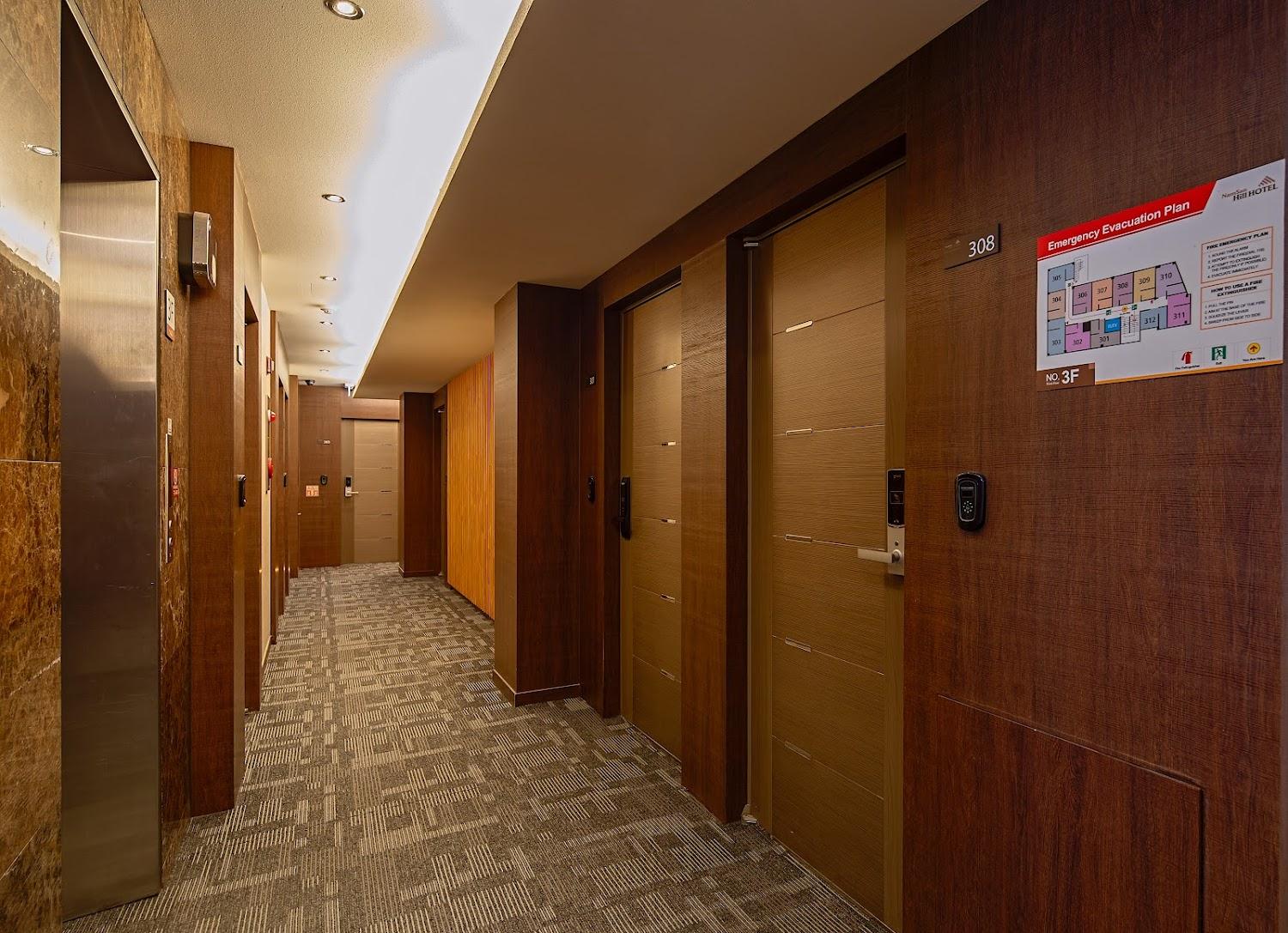 Cover Image for Namsan Hill Hotel