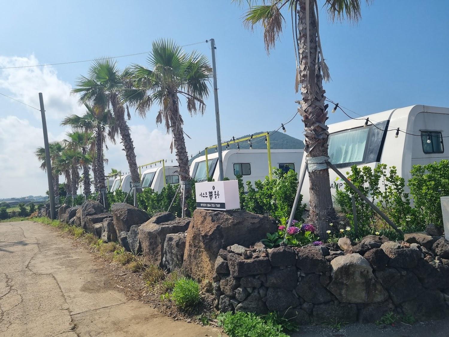 Cover Image for 제주 이스트몽블루카라반