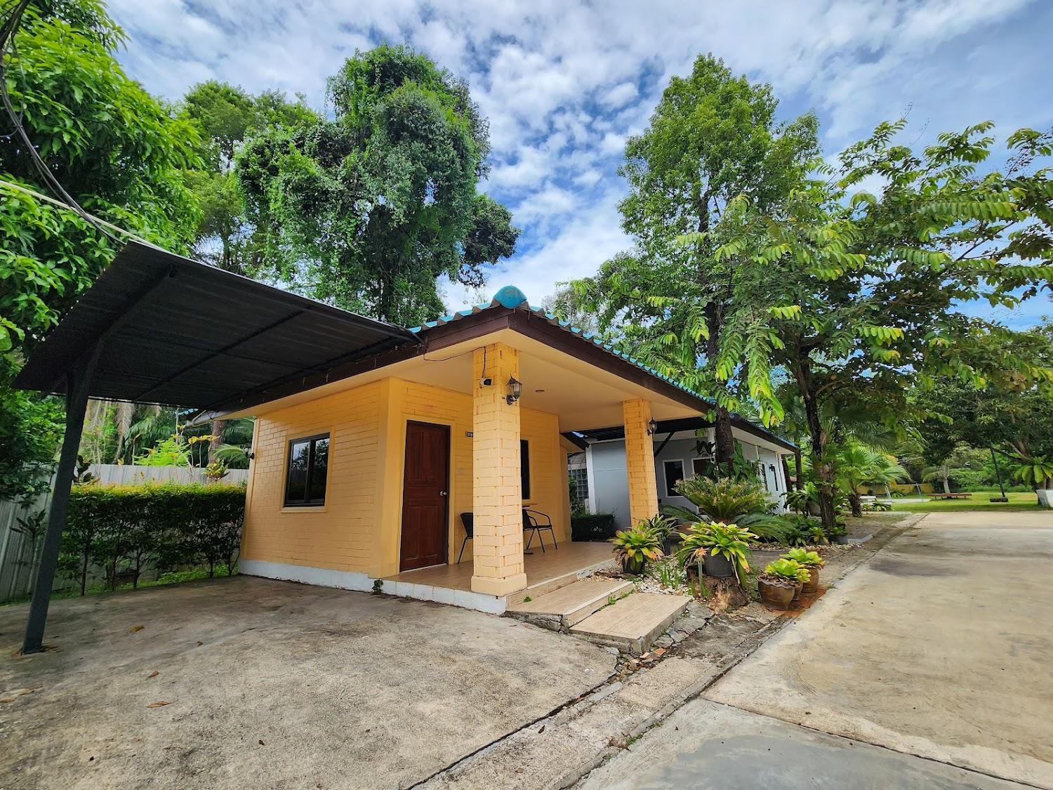 Cover Image for Sai Thong Resort