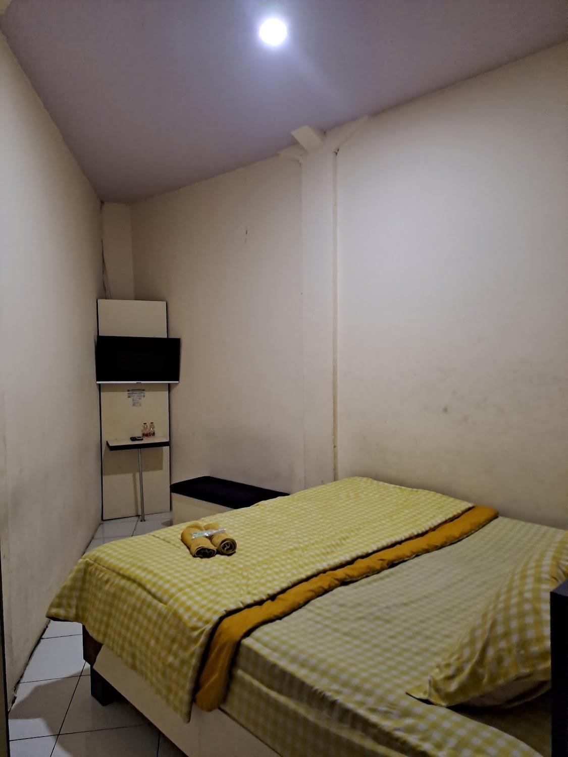 Cover Image for Ungu Kangen Hotel Bogor Mitra RedDoorz