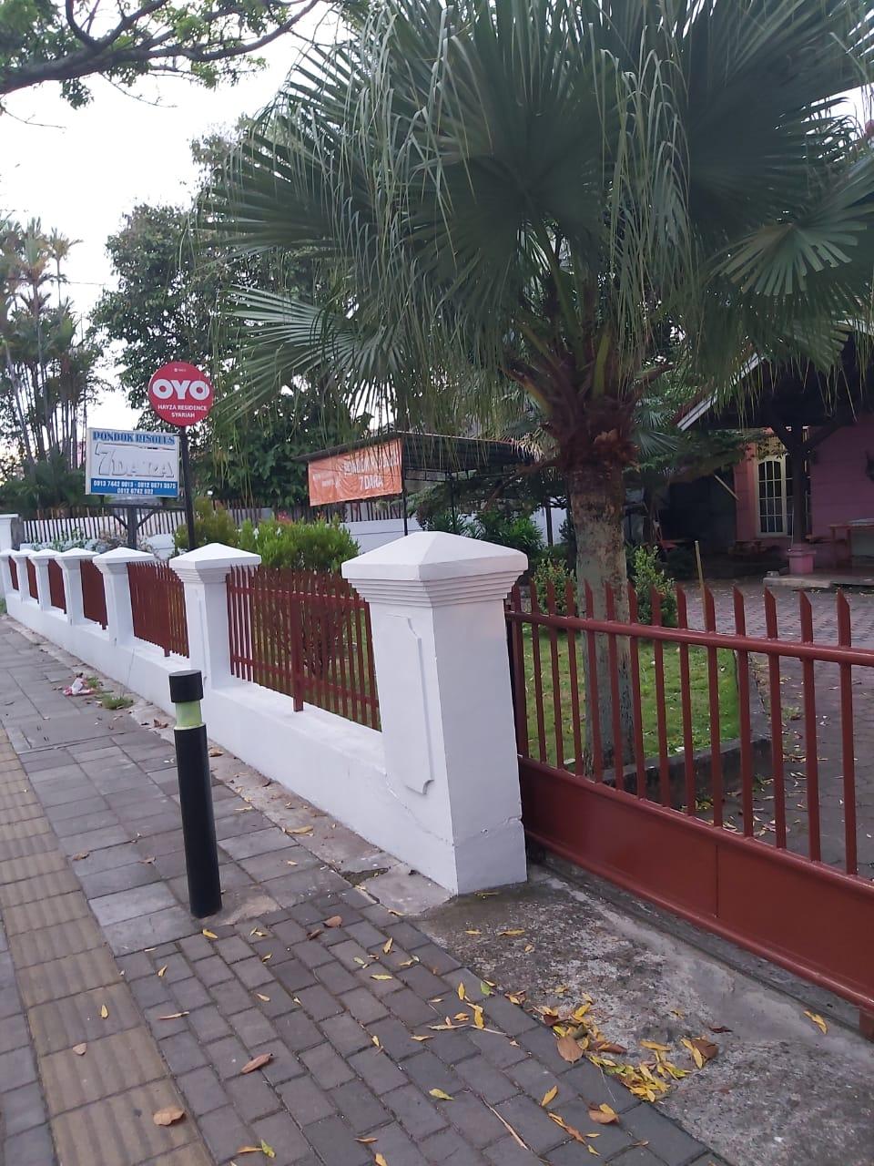 Cover Image for OYO 90812 Hayza Residence Syariah