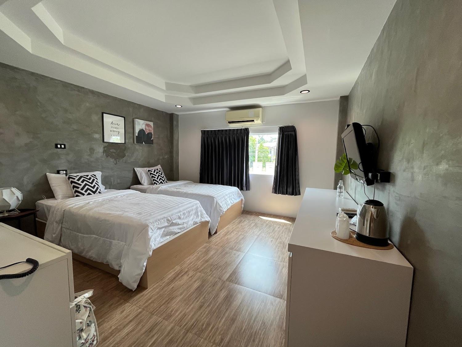 Cover Image for The Peem Hotel