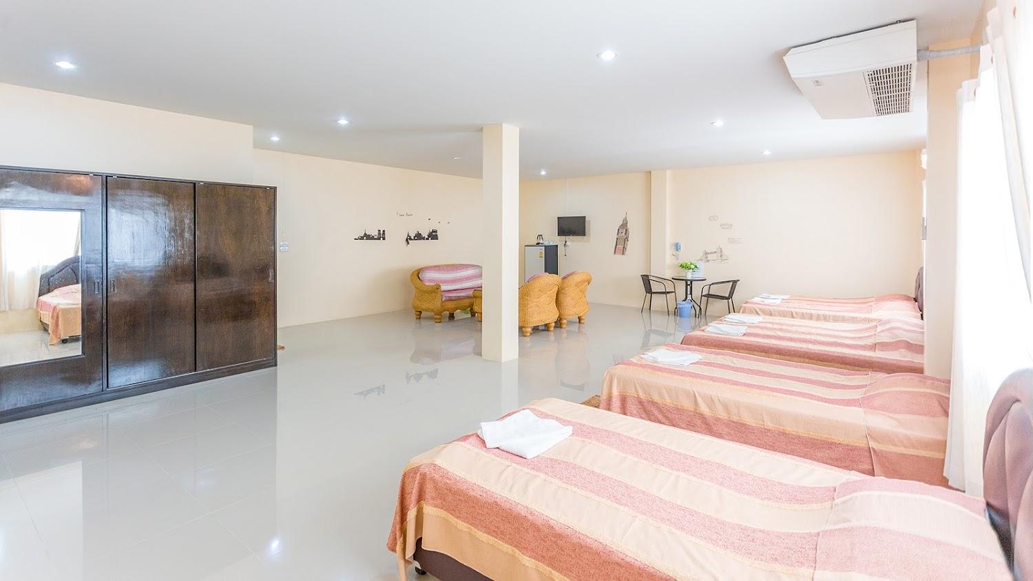Cover Image for Phet Ngam Hotel