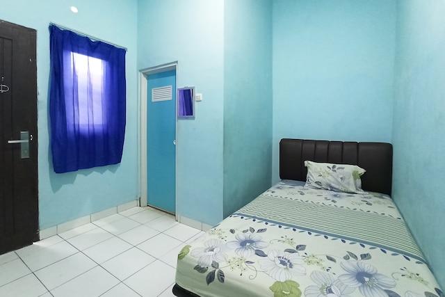 Cover Image for OYO 90125 Beverly Hills Syariah