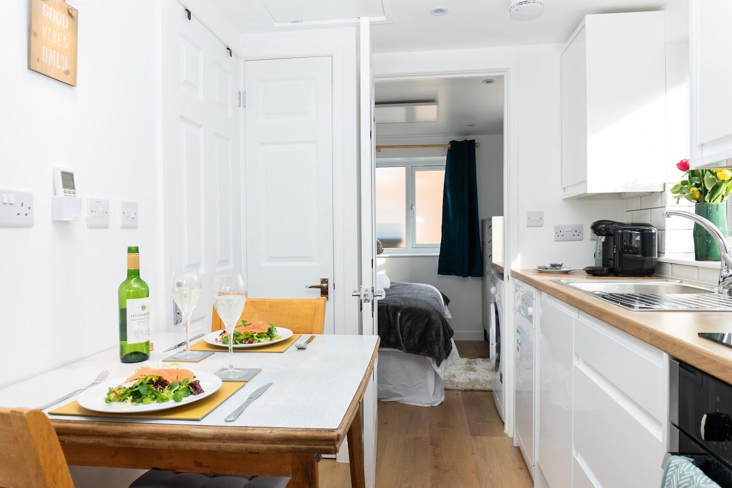 Cover Image for Kelston View by Cliftonvalley Apartments