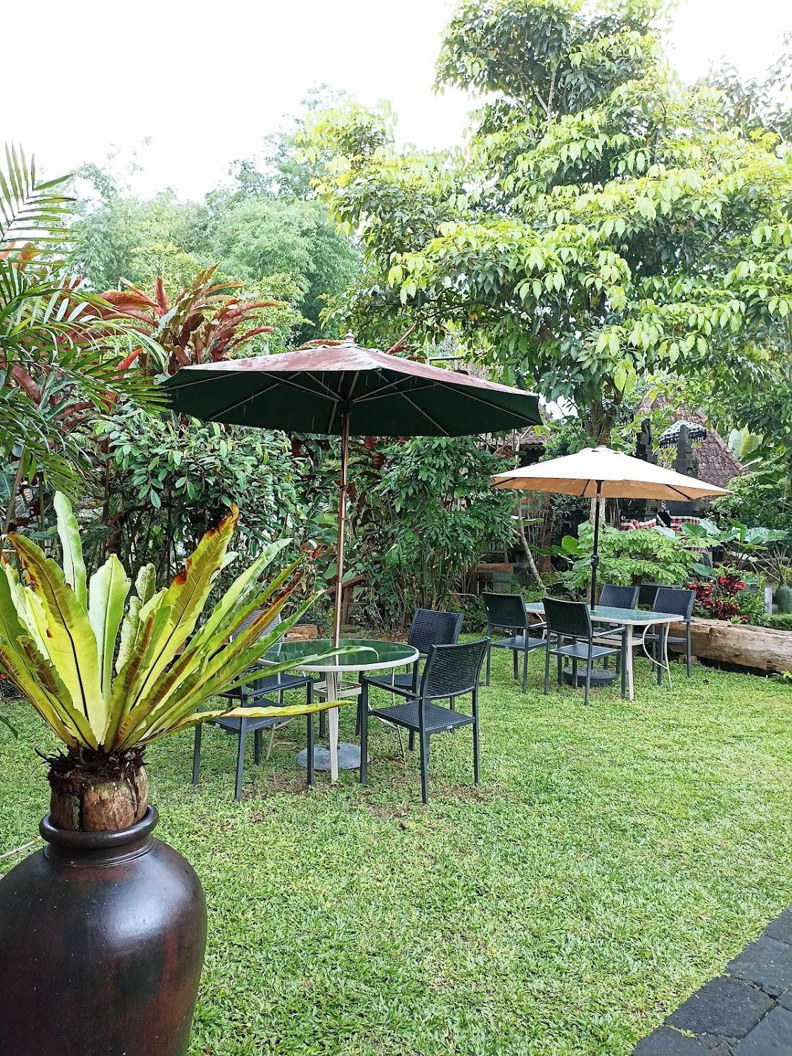 Cover Image for Ndalem Hapsari Country inn