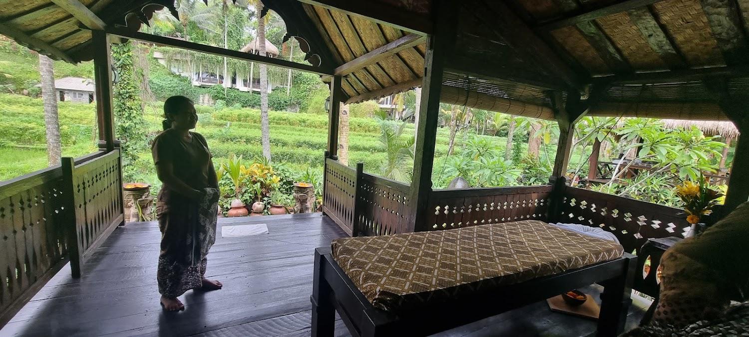 Cover Image for Surya Shanti Villa ᬲᬸᬃᬬᬲᬦ᭄ᬢᬶᬧᬶᬮ᭟