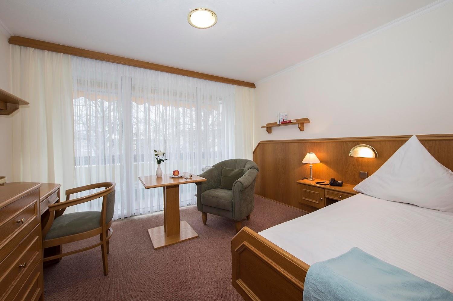 Cover Image for Kurhotel Unter den Linden