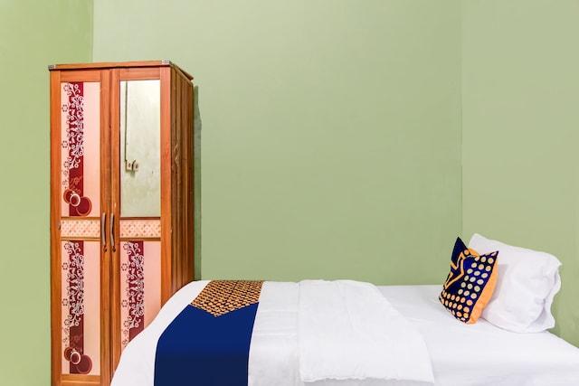 Cover Image for SPOT ON 91875 Nayla Homestay Syariah