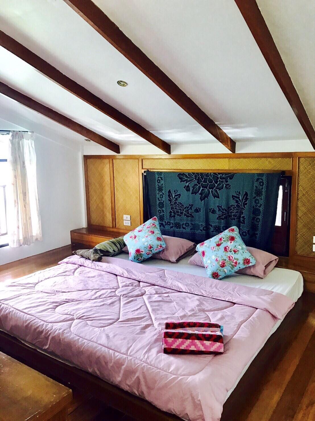 Cover Image for Koi Sea House @ BangBao,Koh Chang